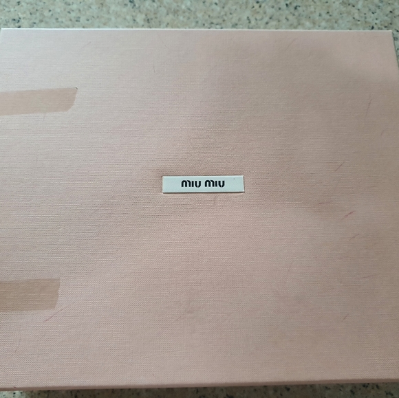 Heels - Picture 8 of 9